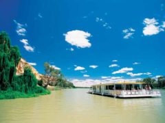 Houseboat Murray River