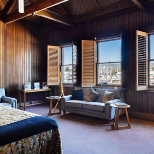 Henry Jones art hotel