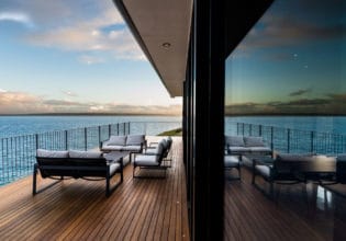 Naiko Retreat deck, Fleurieu Peninsula.