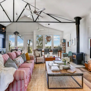 Book Shed at Elourea