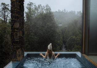 The view from the outdoor spa at Waldheim Alpine Spa