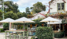 outdoor dining at Riverbank Café, Lorne