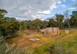 Fairfax House in Hill End near Bathurst