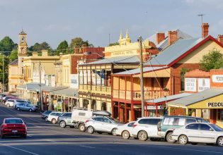 buzzing spot in Beechworth town