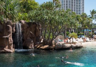 JW Marriott Gold Coast Resort & Spa Lagoon Pool