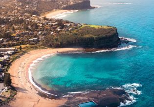 scenic coastal views of Mona Vale Beach across Basin Beach and Bungan Beach
