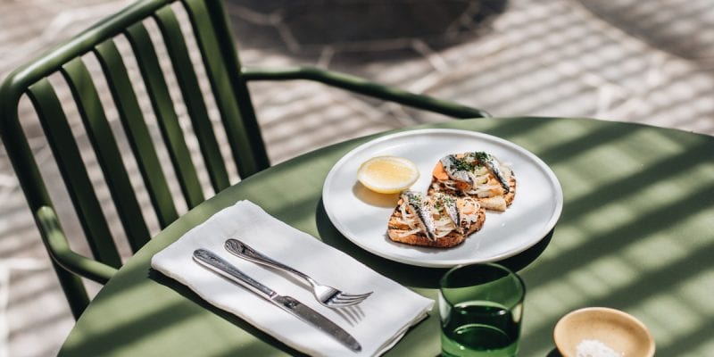 Breakfast on the patio at Arlo at the Oaks Ranch