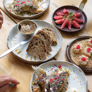 karrakin clarence valley restaurants