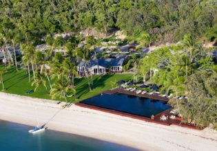 Orpheus Island by helicopter