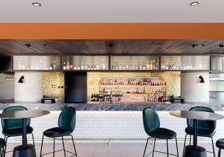 Midnight Hotel Bar, Braddon guide