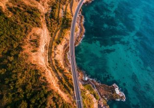 Sea Cliff Bridge NSW from above