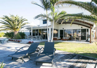 A guide to pet-friendly accommodation on the Sunshine Coast