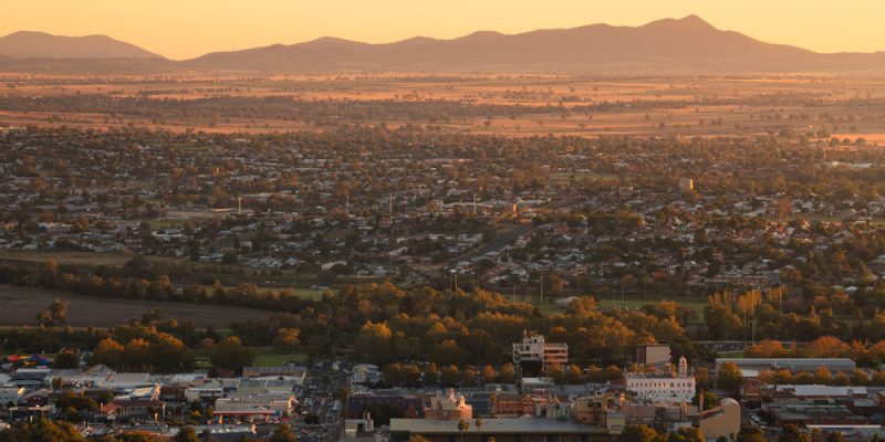 Scenic sunset views overlooking the city of Tamworth from the Oxley Scenic Lookout.